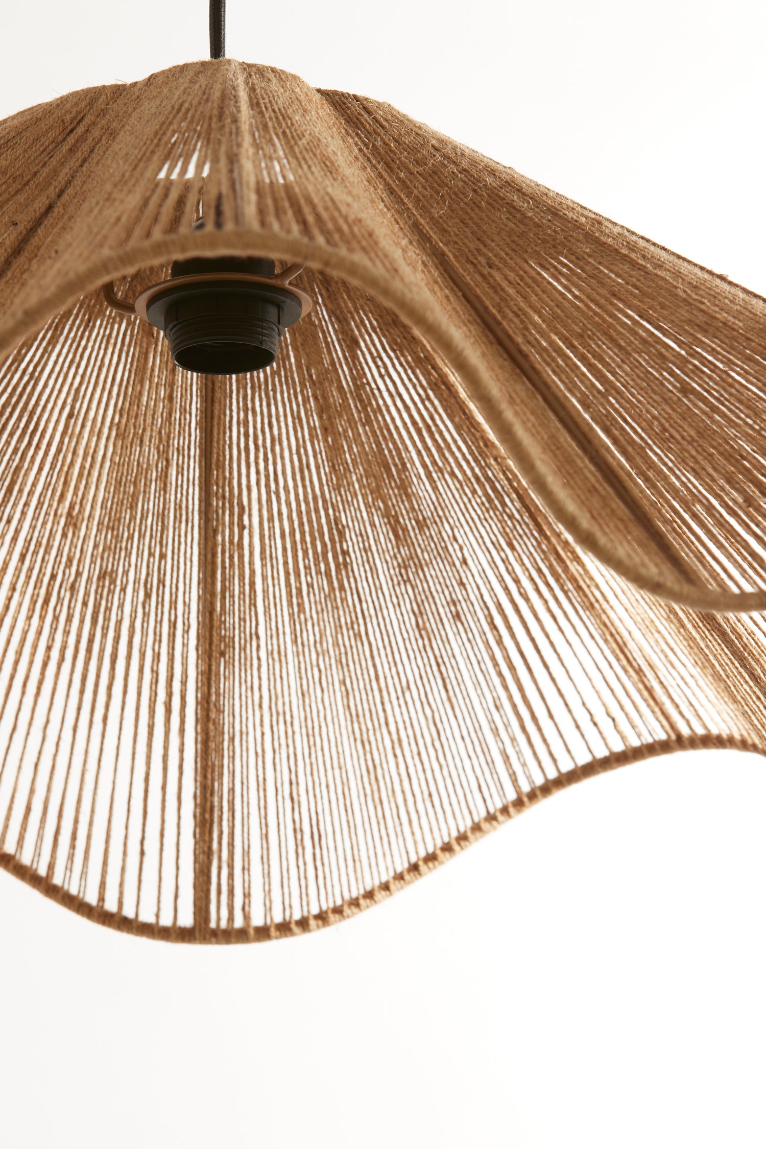 Fodara Hanging Lamp in Natural Jute