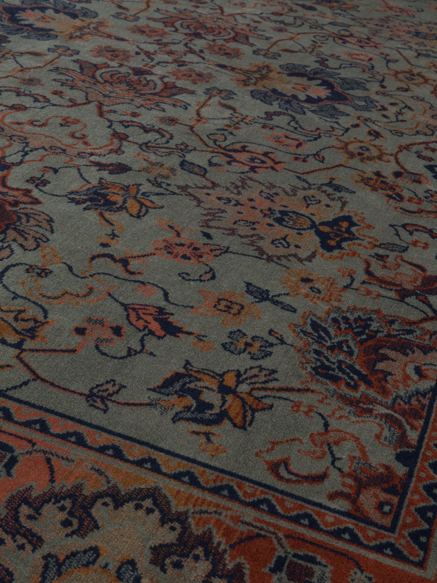 Raz Carpet in Green 160 x 230