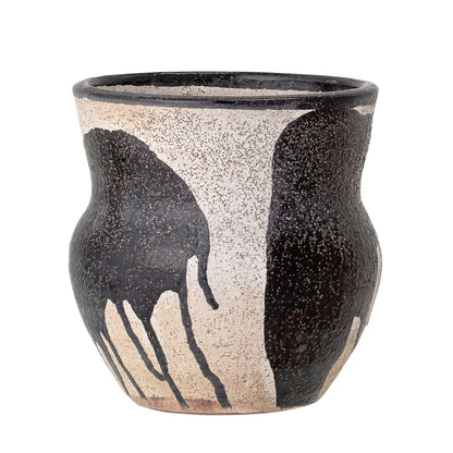 Nala Decorative Black Terracotta Flowerpot