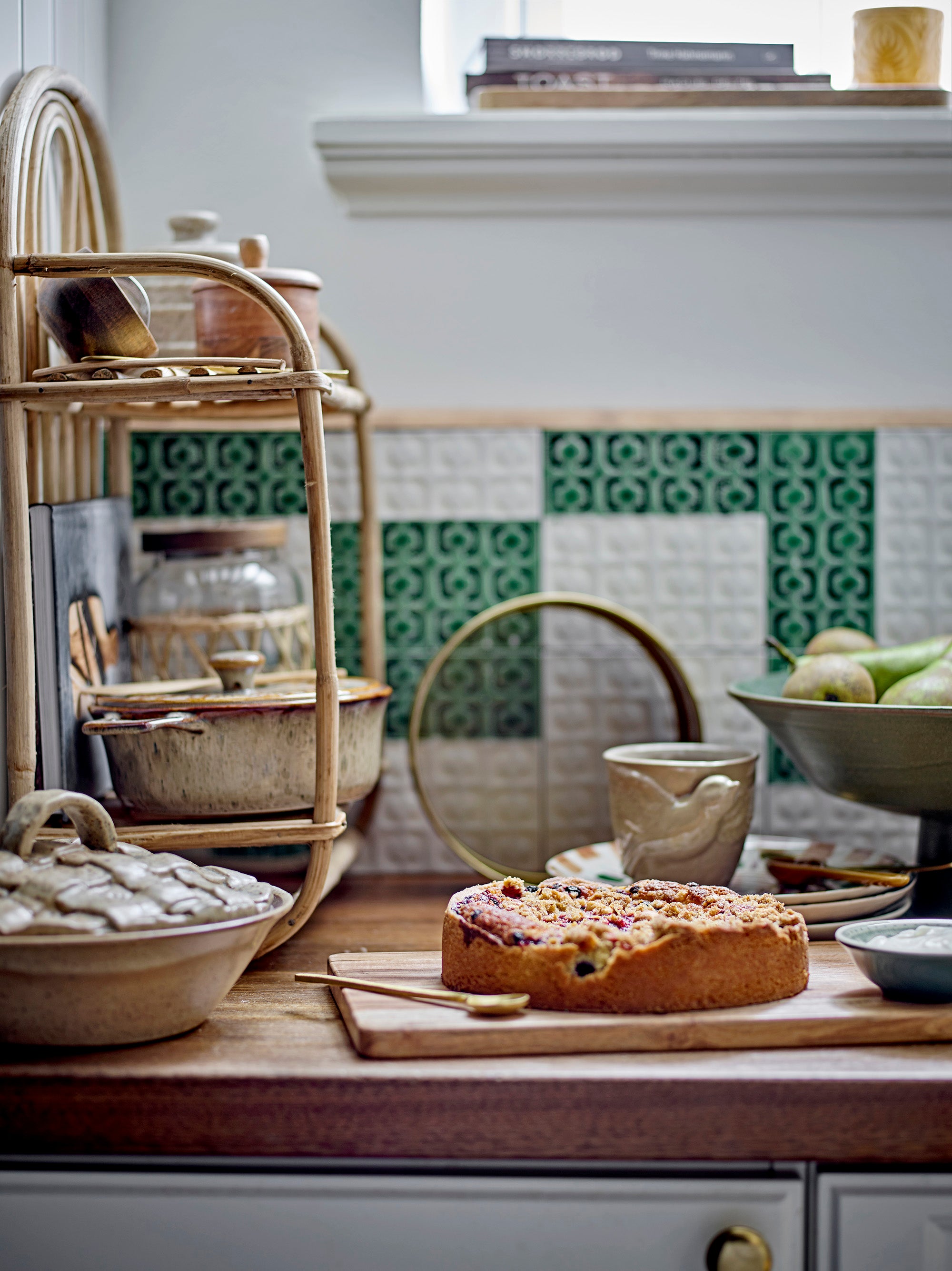 Aram Stoneware Oven Dish With Lid