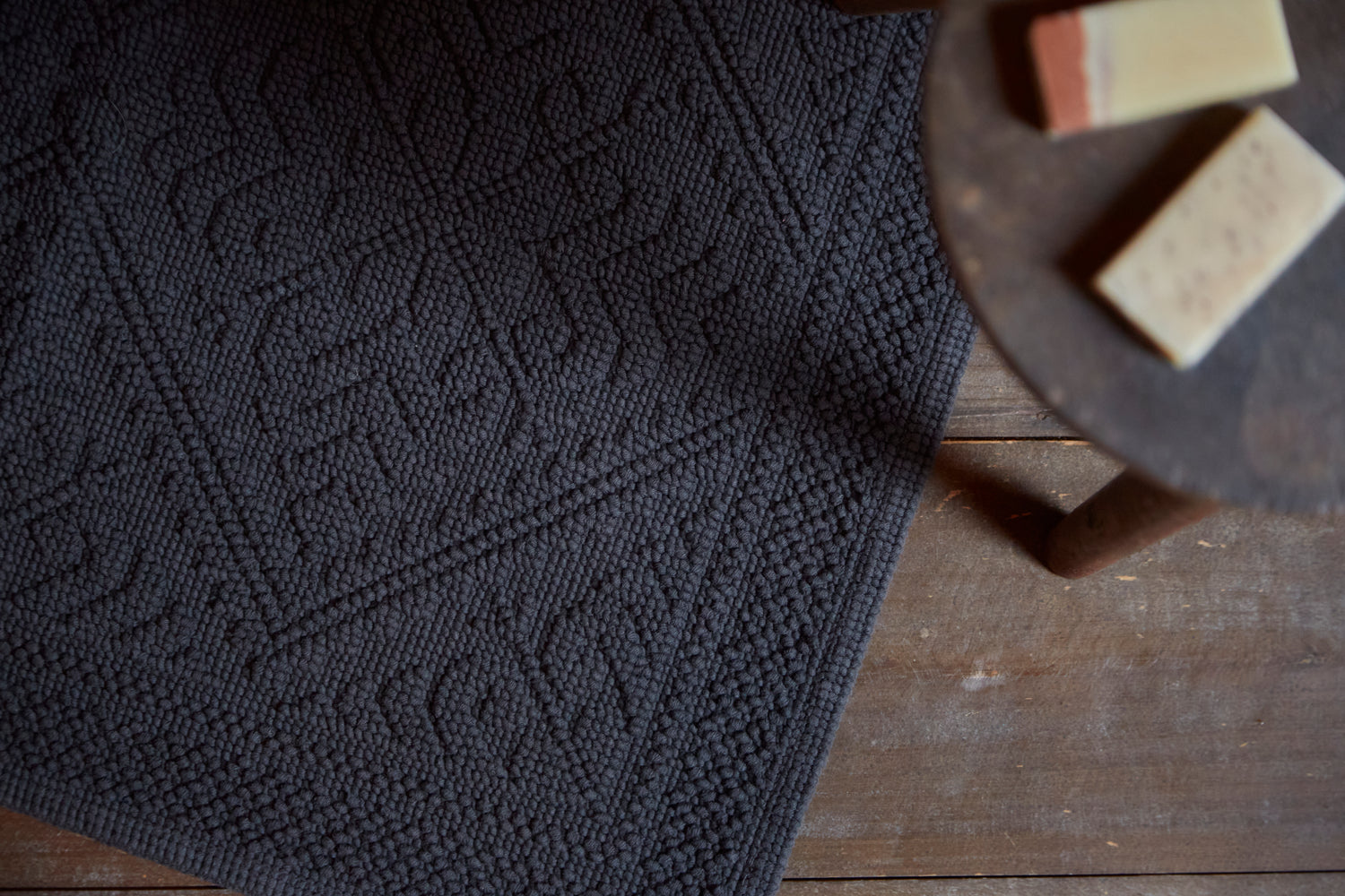 Enzo Bath Mat in Carbon Grey - 2 Sizes Available