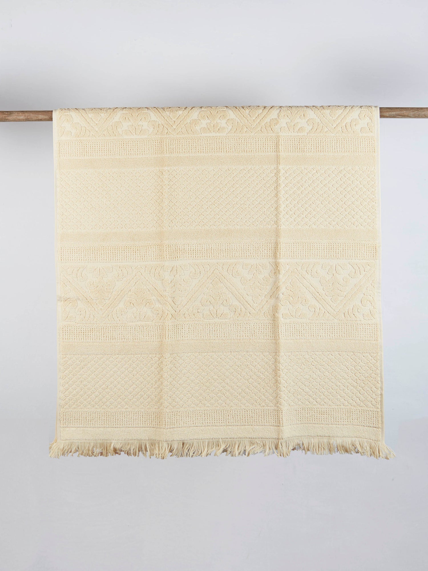 Embossed Jacquard Towel in Vanille - 4 Sizes Available