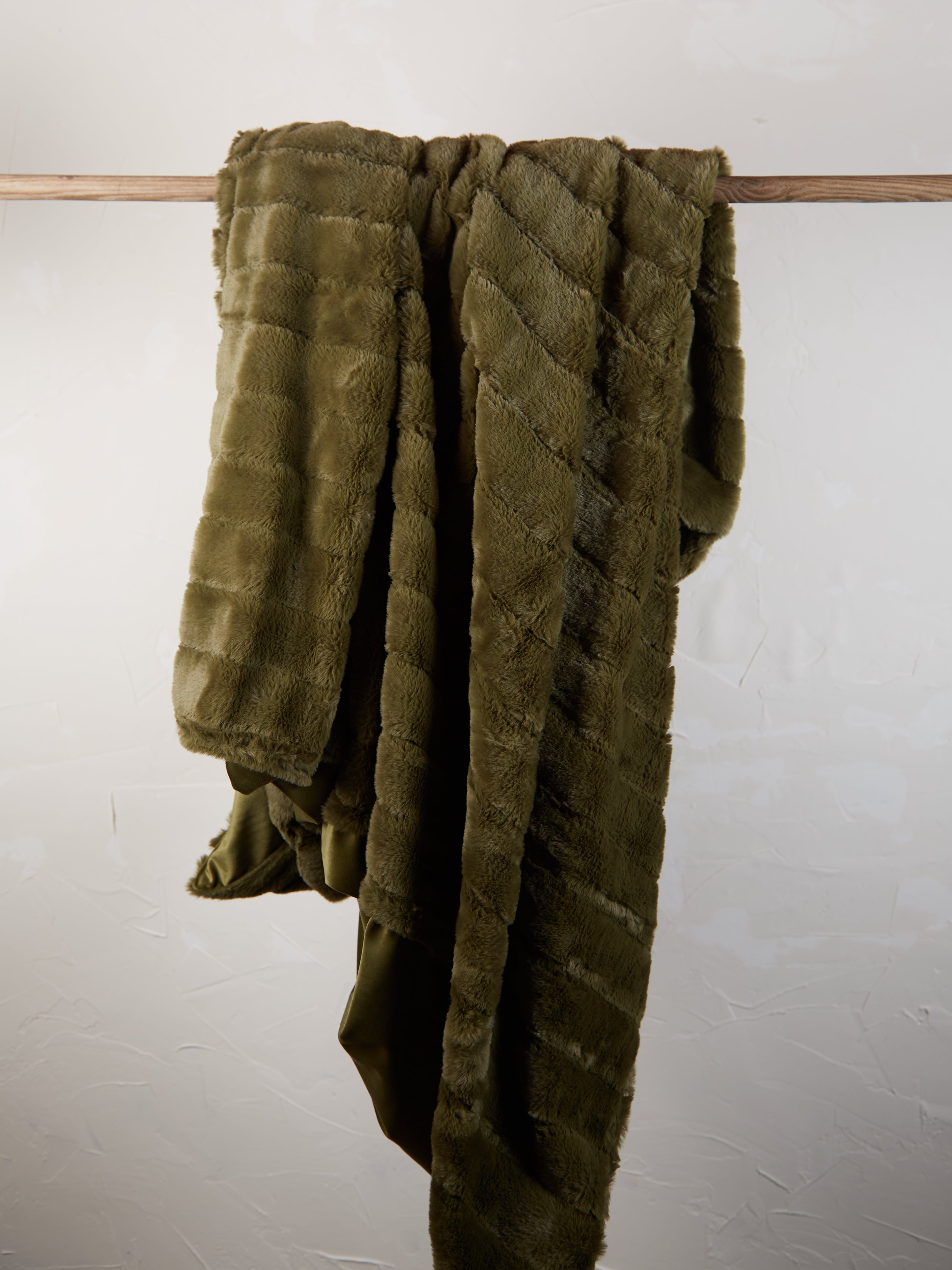 Olive Ribbed Faux Fur Throw