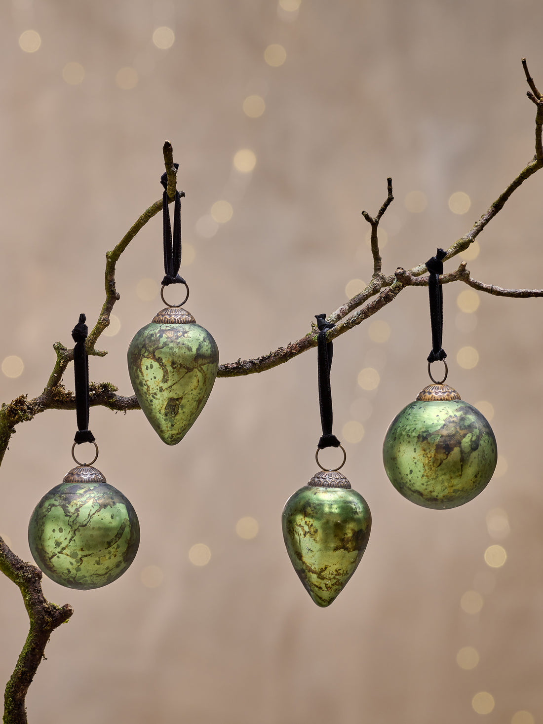 Jalshara Drop Bauble in Moss