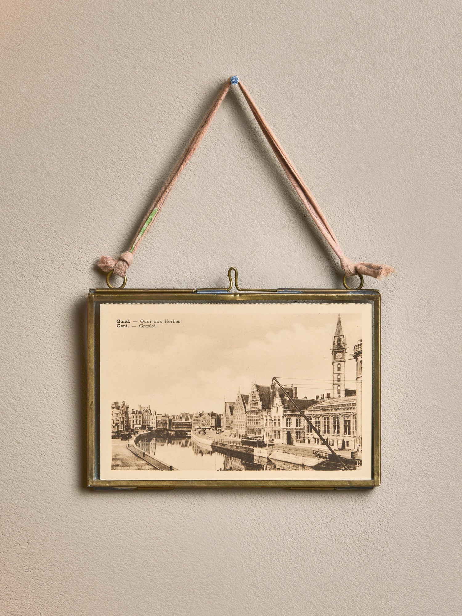 Antique Brass Kiko Frame Landscape 4 X 6 by Nkuku