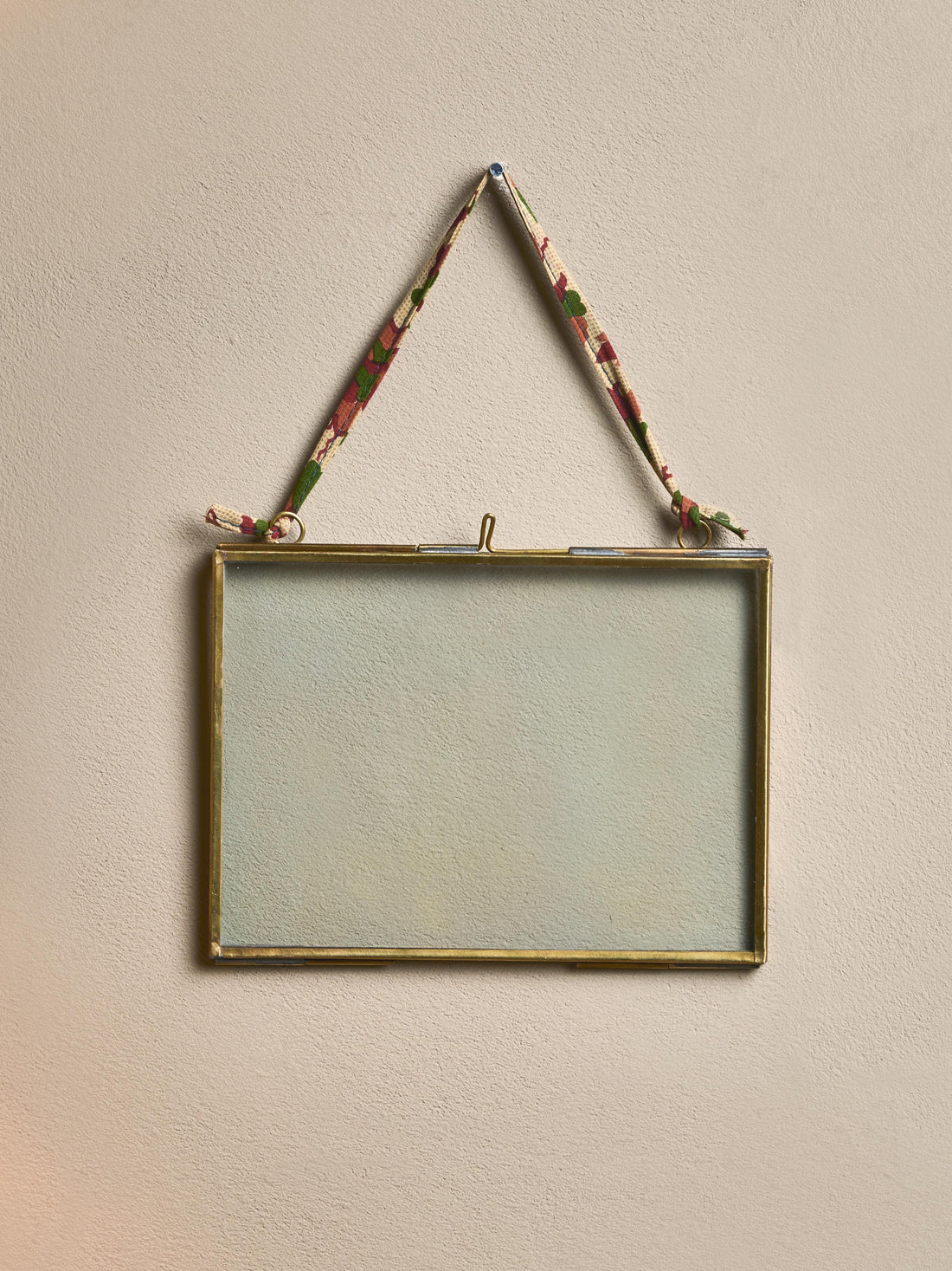 Antique Brass Kiko Frame Landscape 5 X 7 by Nkuku