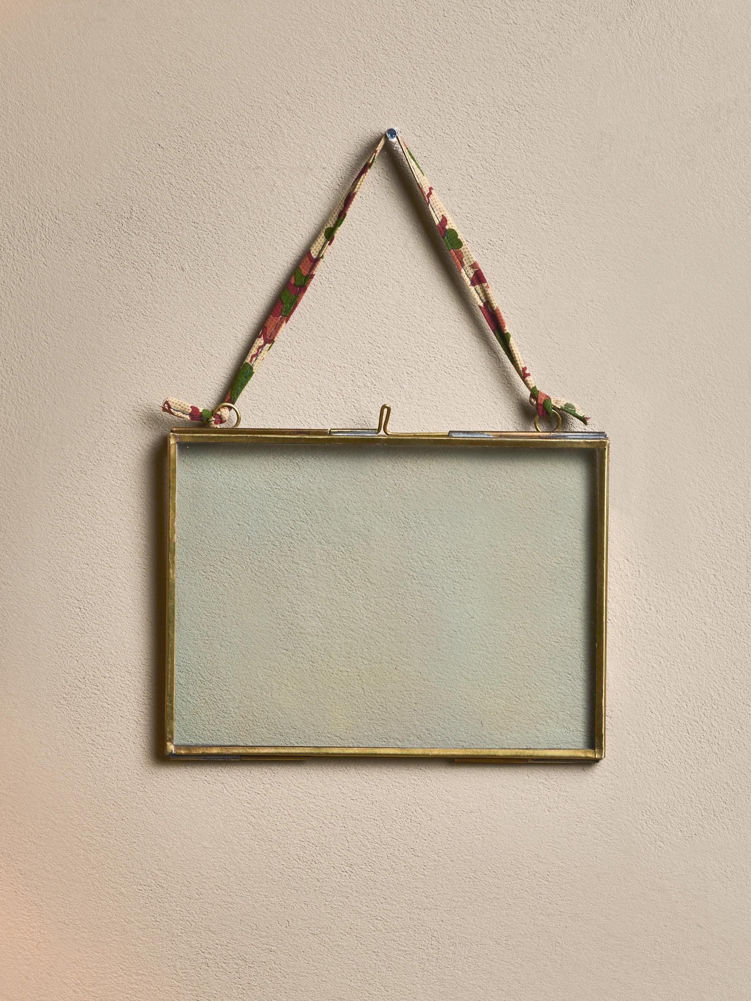 Antique Brass Kiko Frame Landscape 5 X 7 by Nkuku