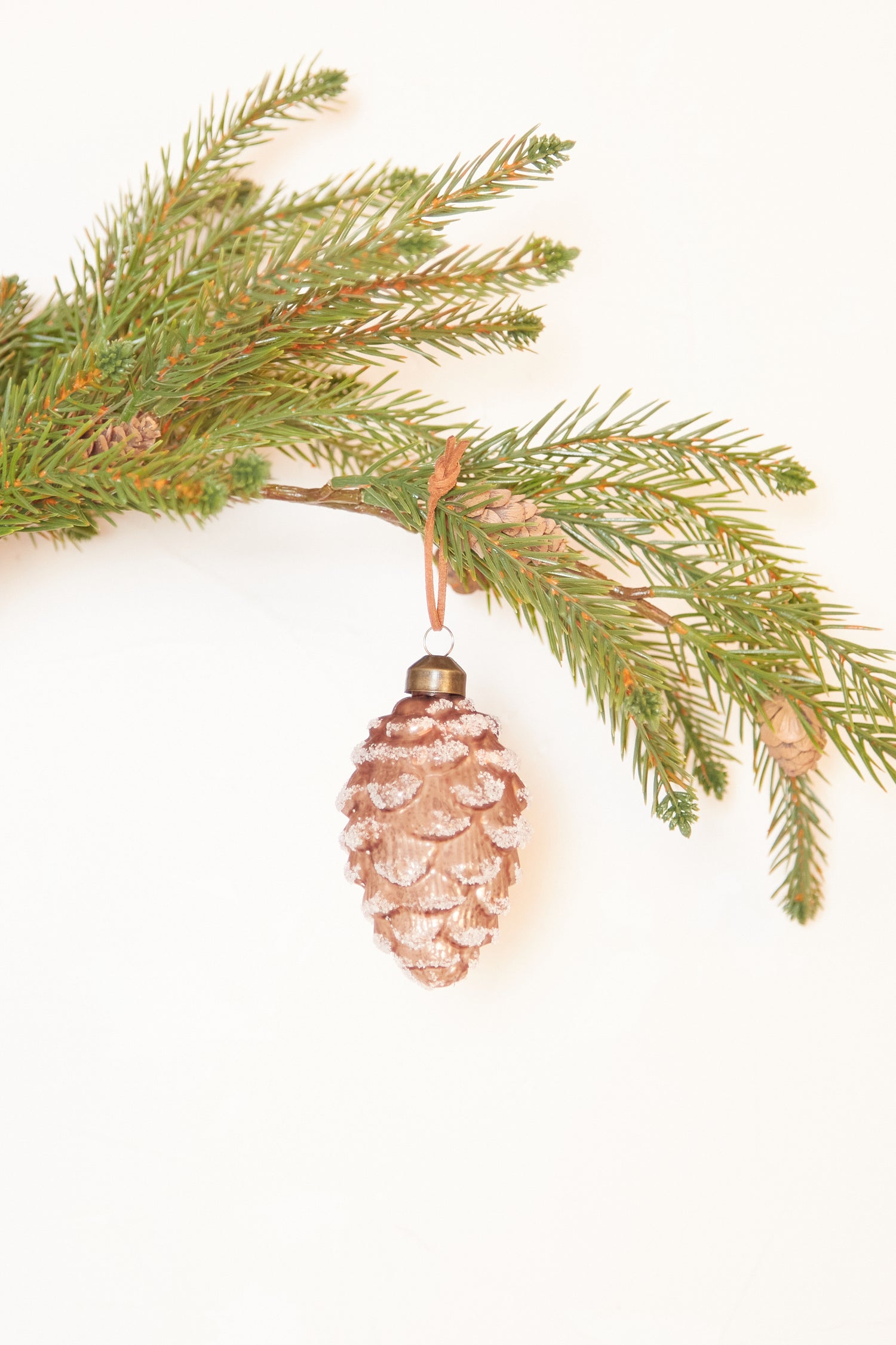 Glass Glitter Pinecone