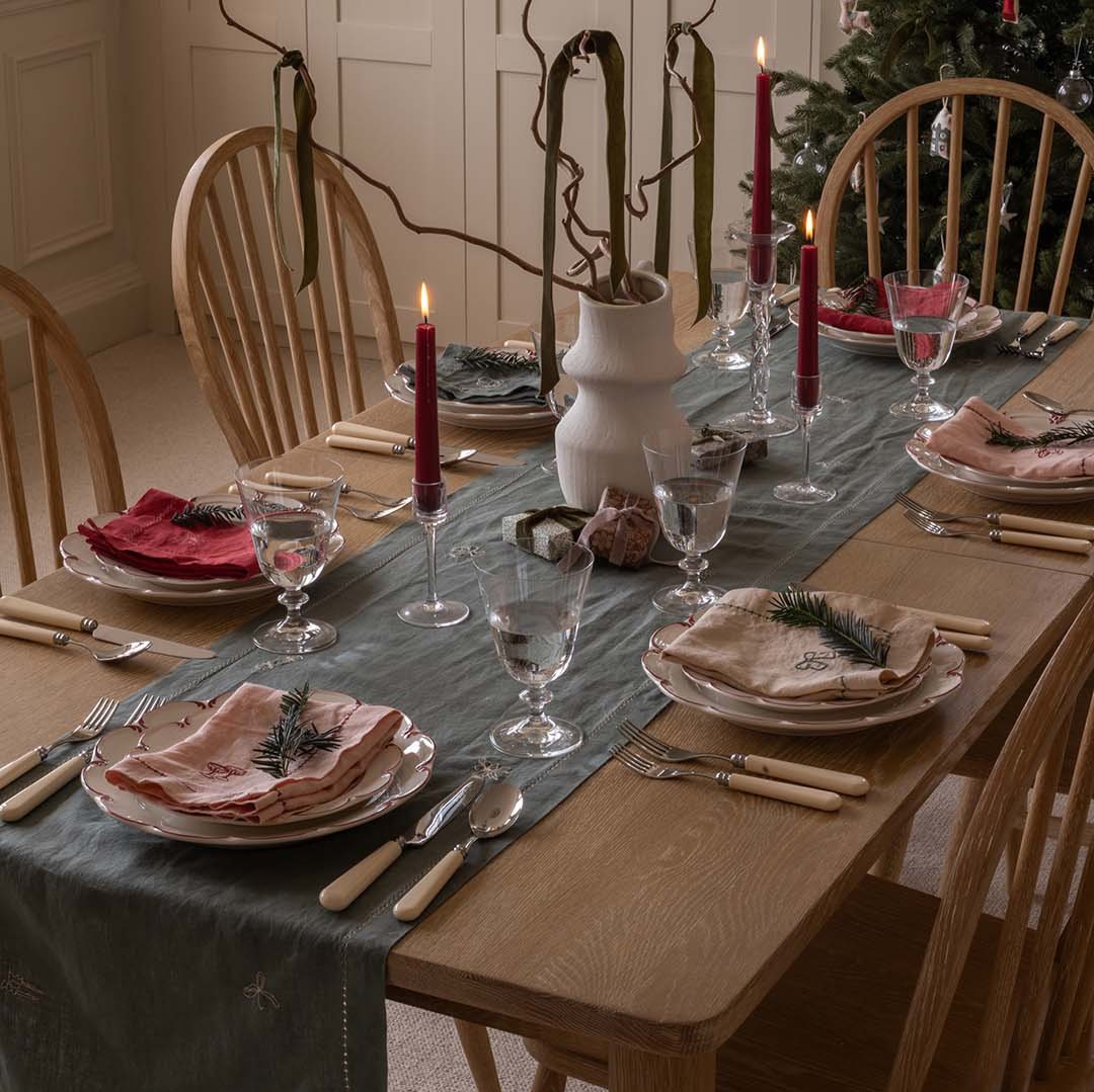 Christmas Table Runner - Pine Green