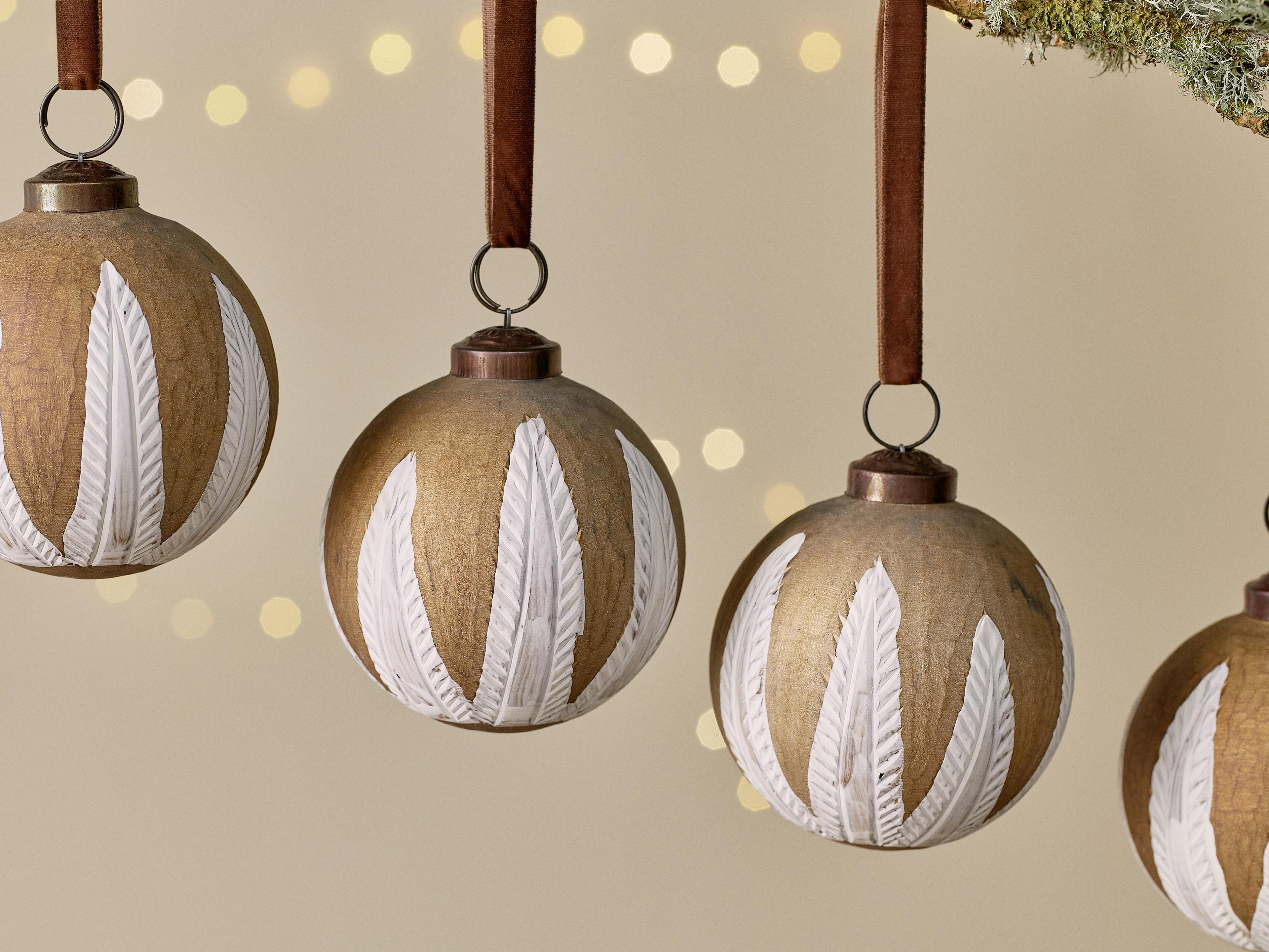 Nori Hand Painted Recycled Glass Bauble - Gold &amp; Cream