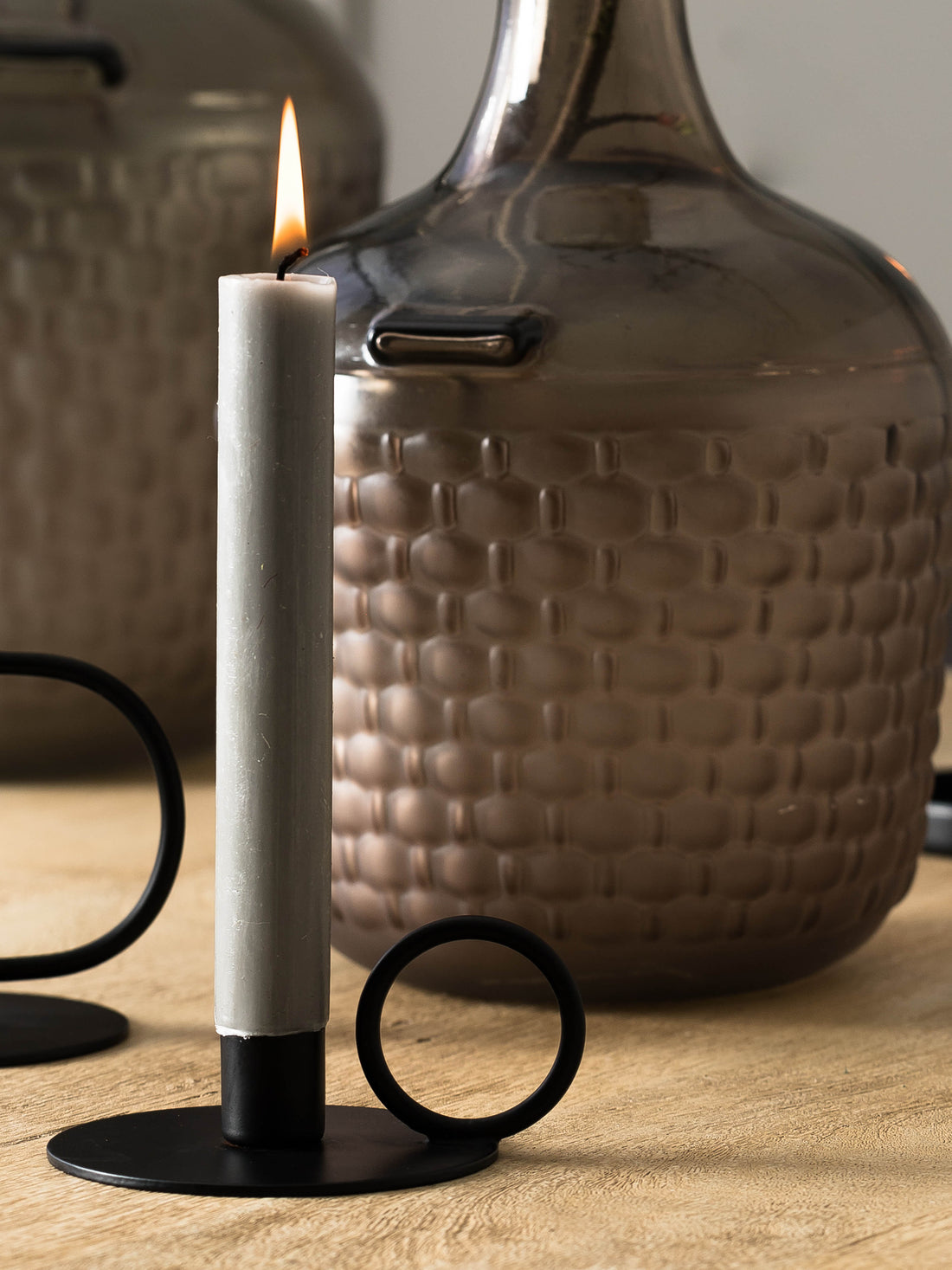 Oekaza Black Metal Candle Holder