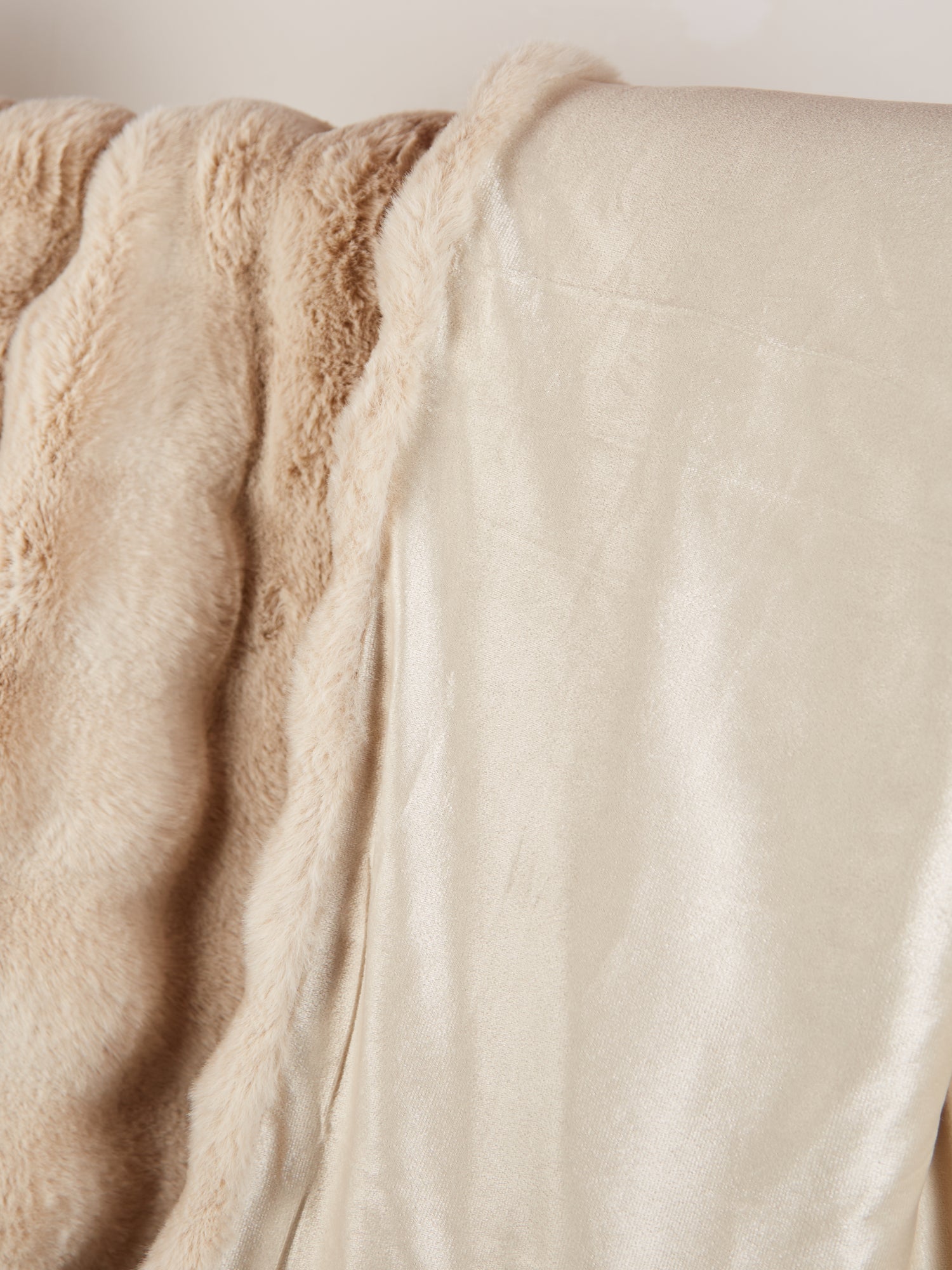 Berton Recycled Faux Fur Throw Natural