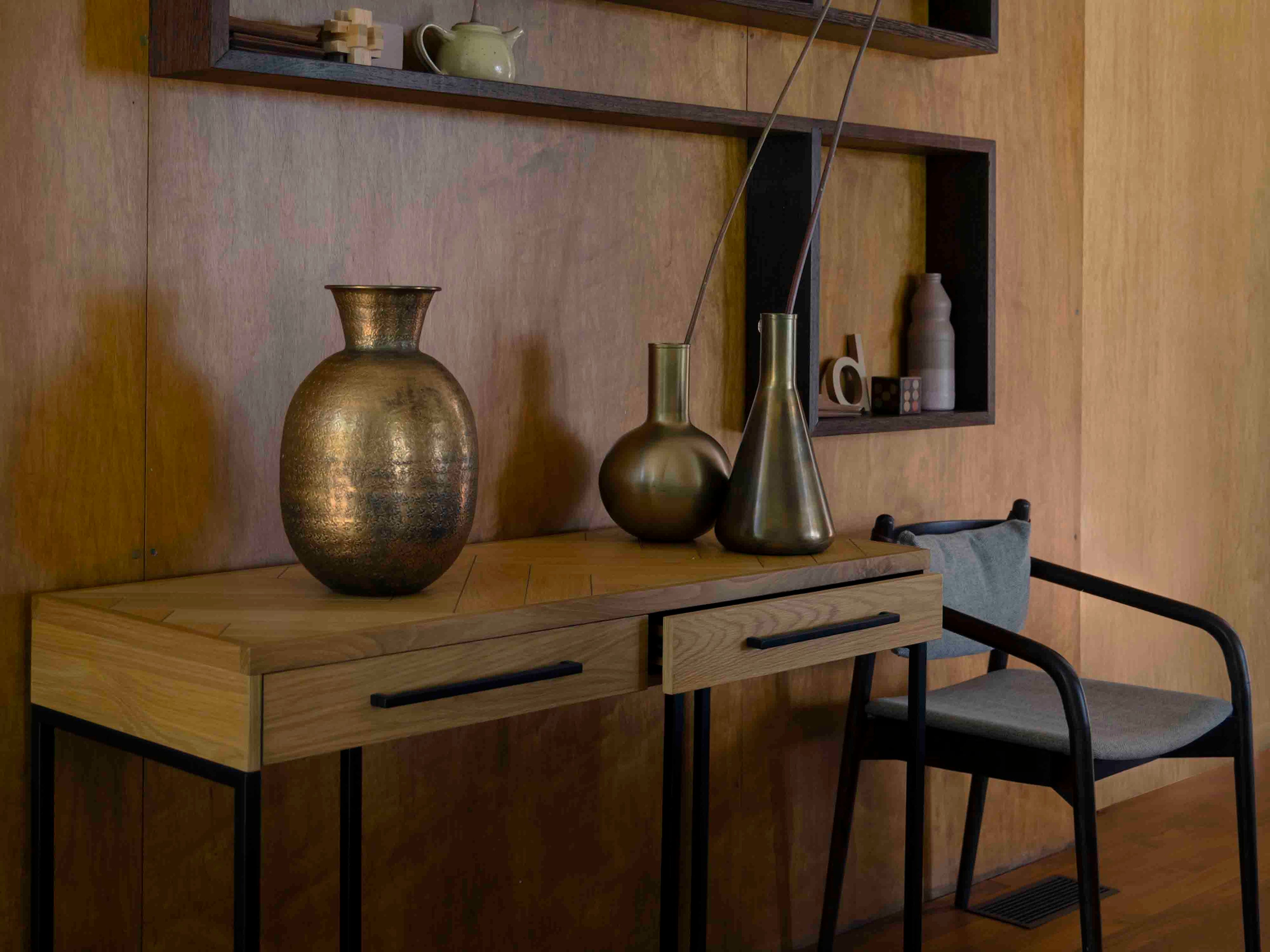 Class Wooden Desk with Drawers in Oak