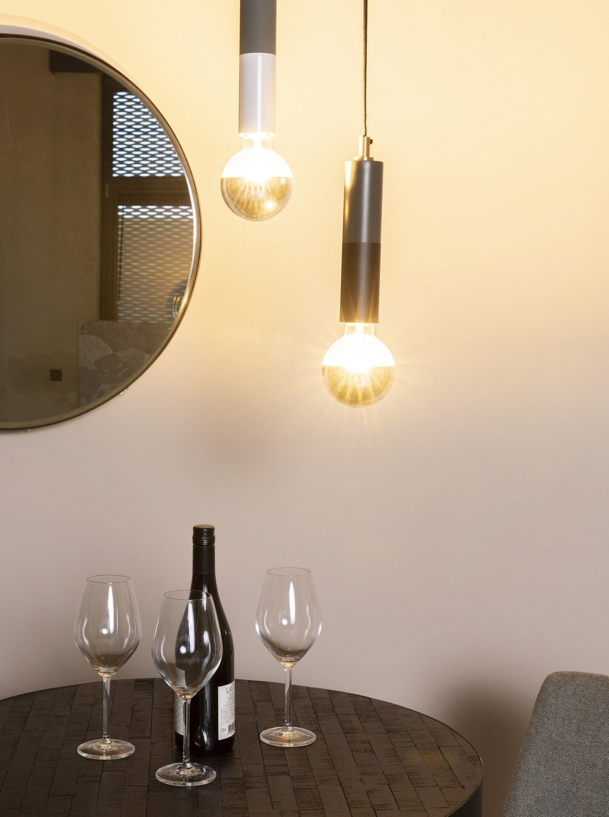 Yuna Pendant Lamp in Black