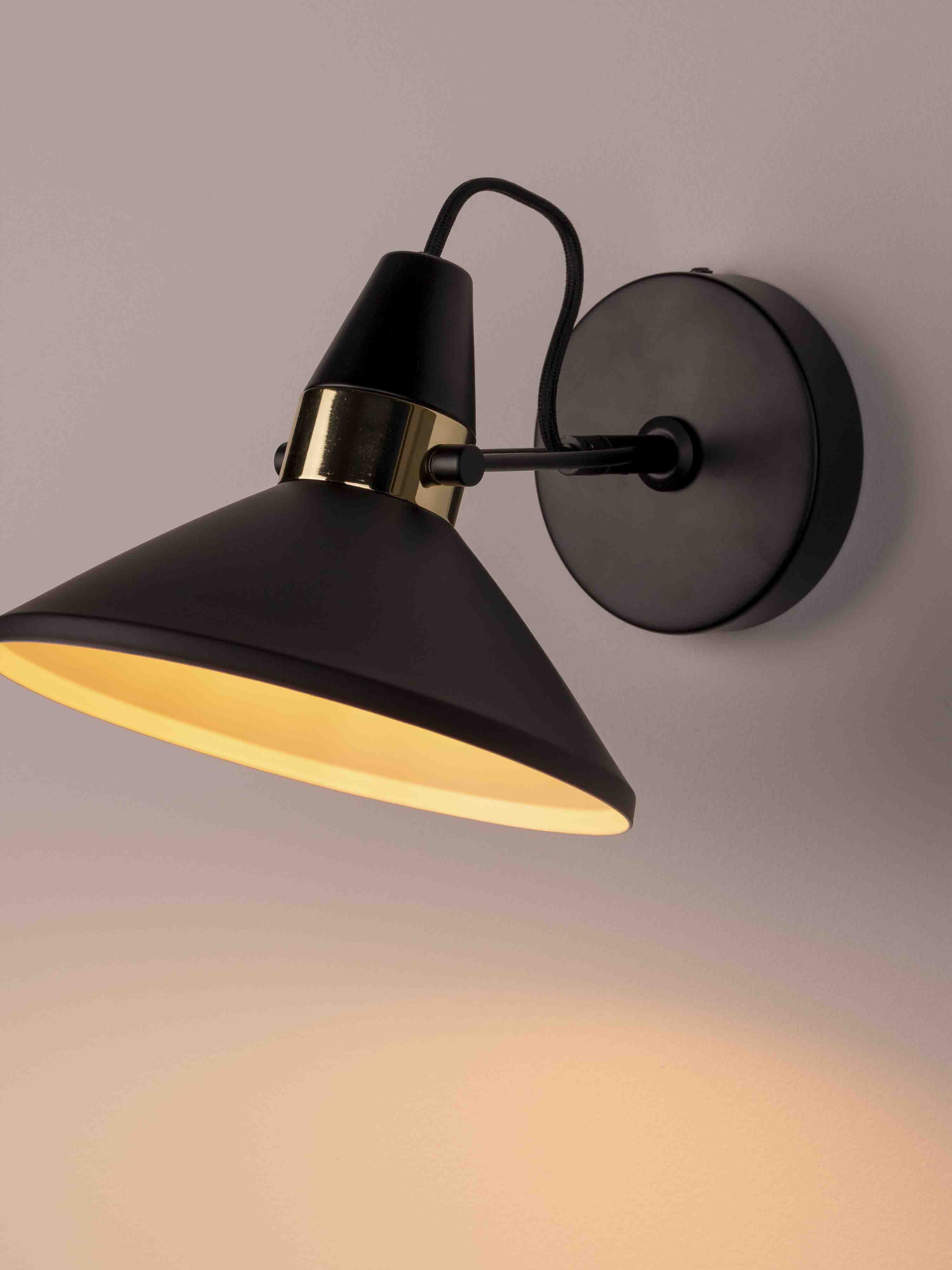 Ridley Wall Lamp in Black and Gold