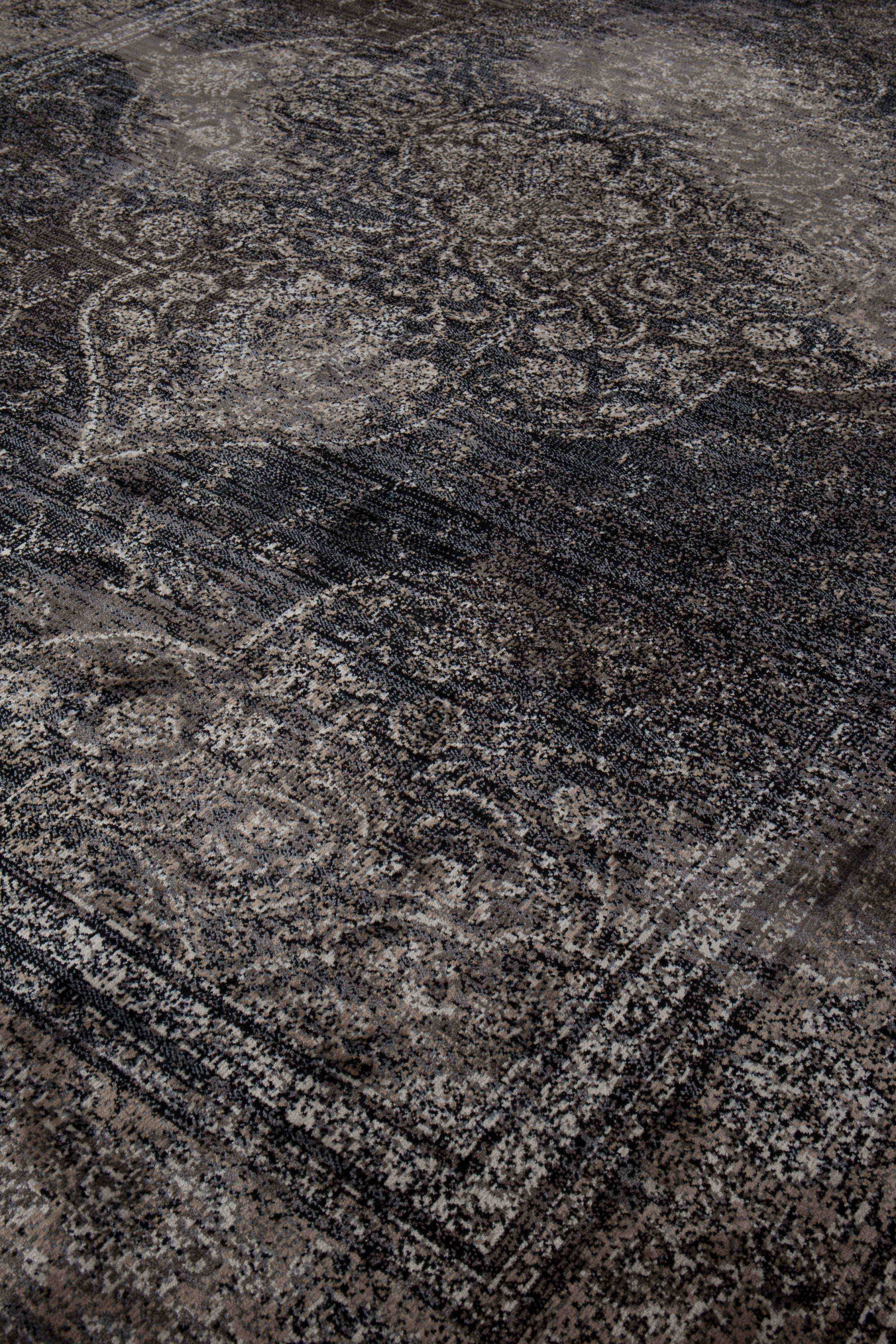 Rugged Carpet in Dark 170 x 240/200 x 300cm