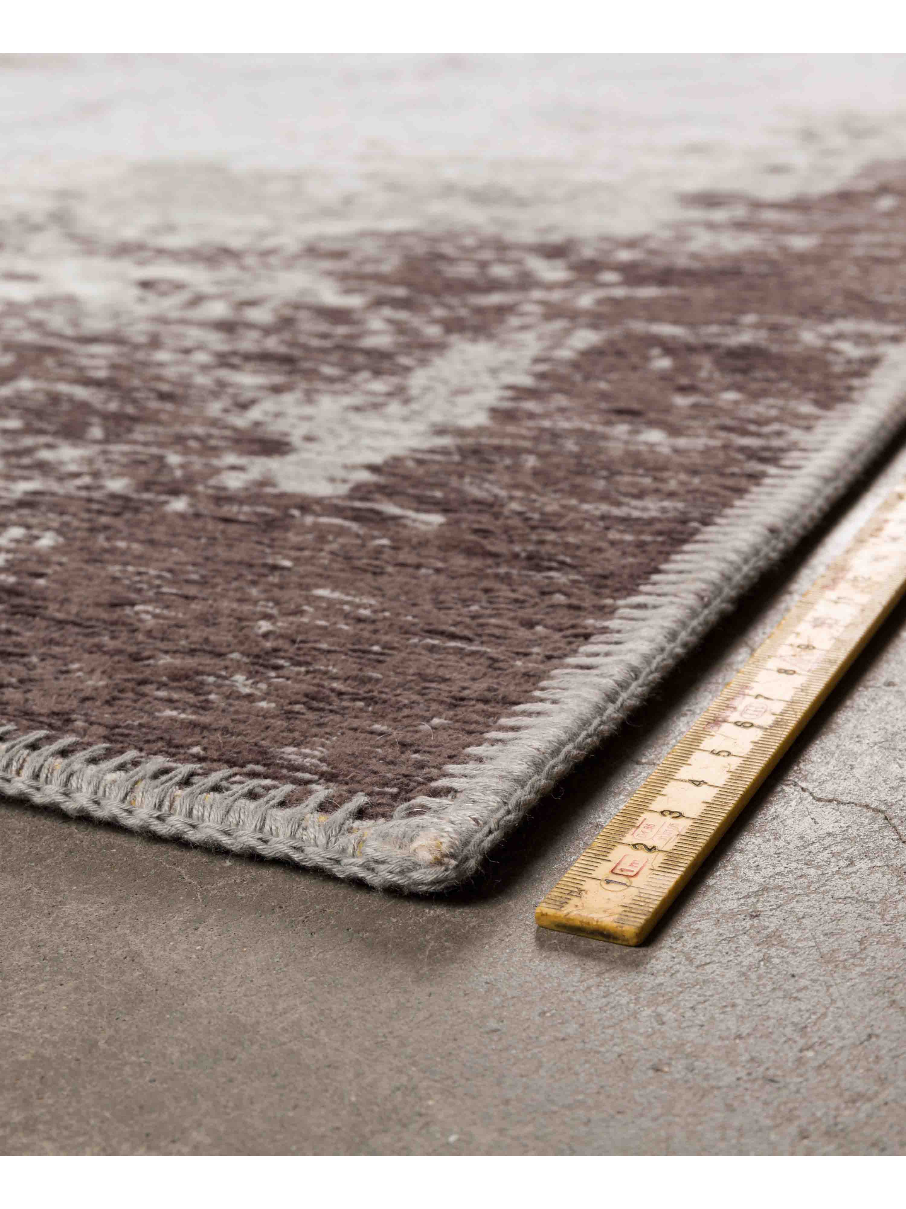 Caruso Carpet in Distressed Brown