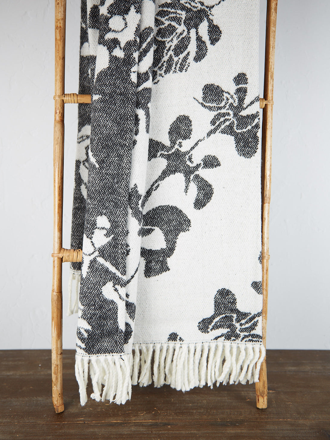 Gini Floral Woven Throw in Carbone