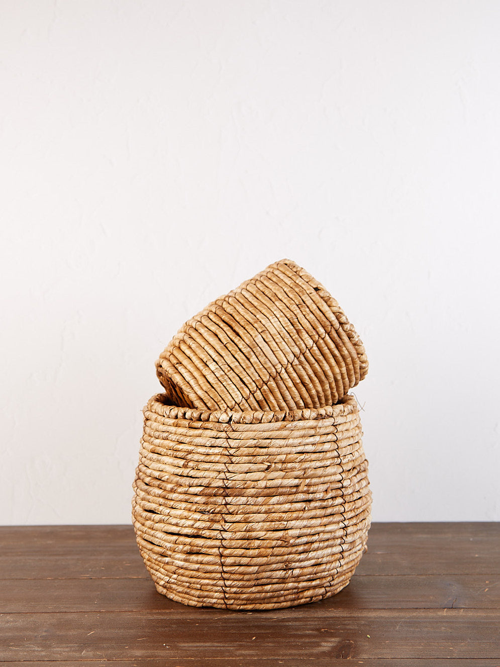 Natural Round Woven Lined Maize Basket - Medium