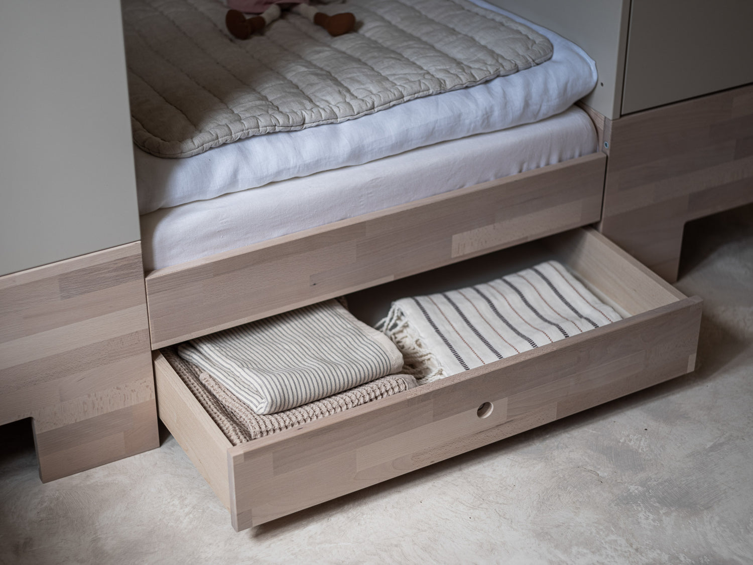 Classic Scandi Smart Bed