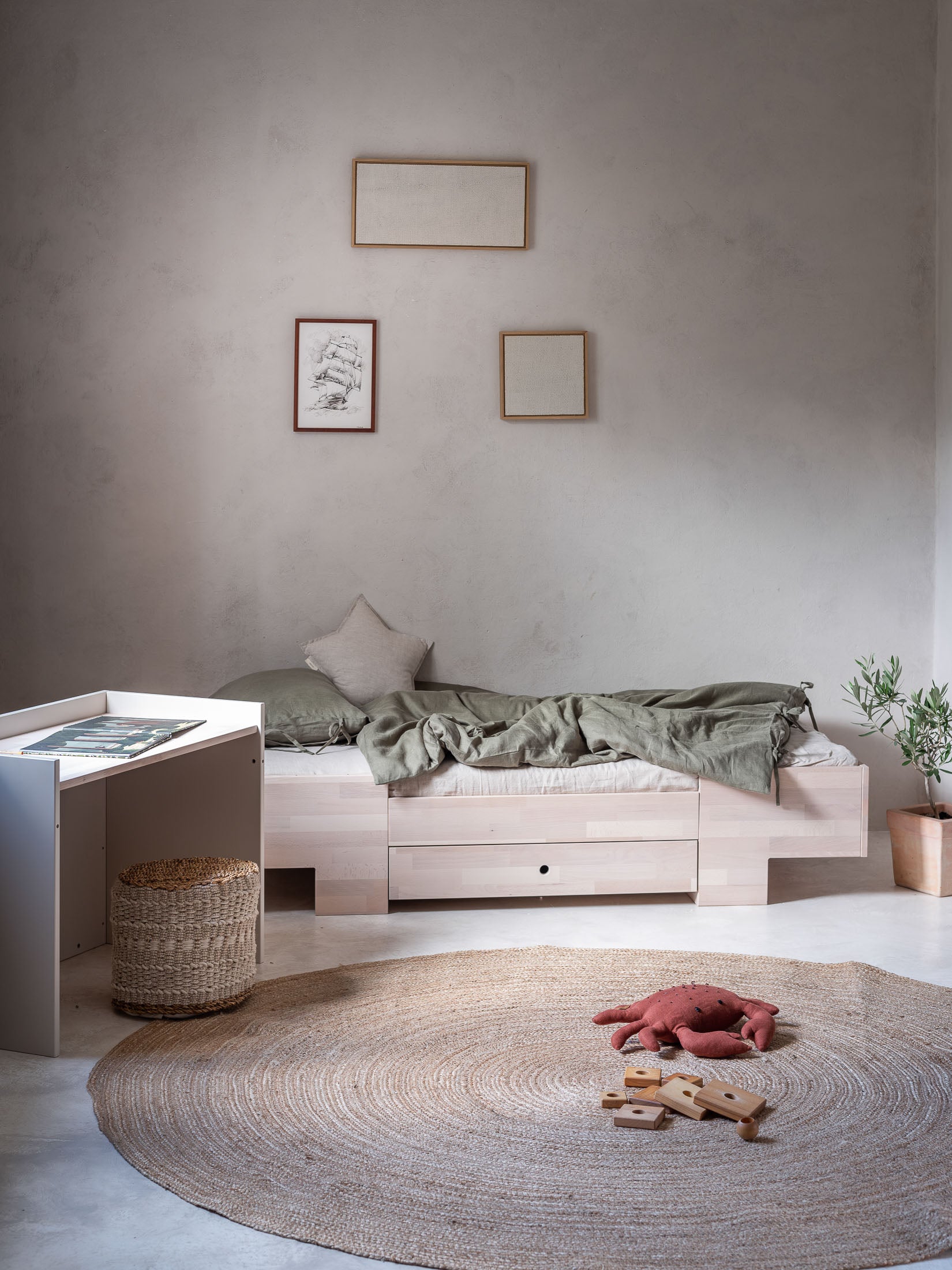 Classic Scandi Smart Bed