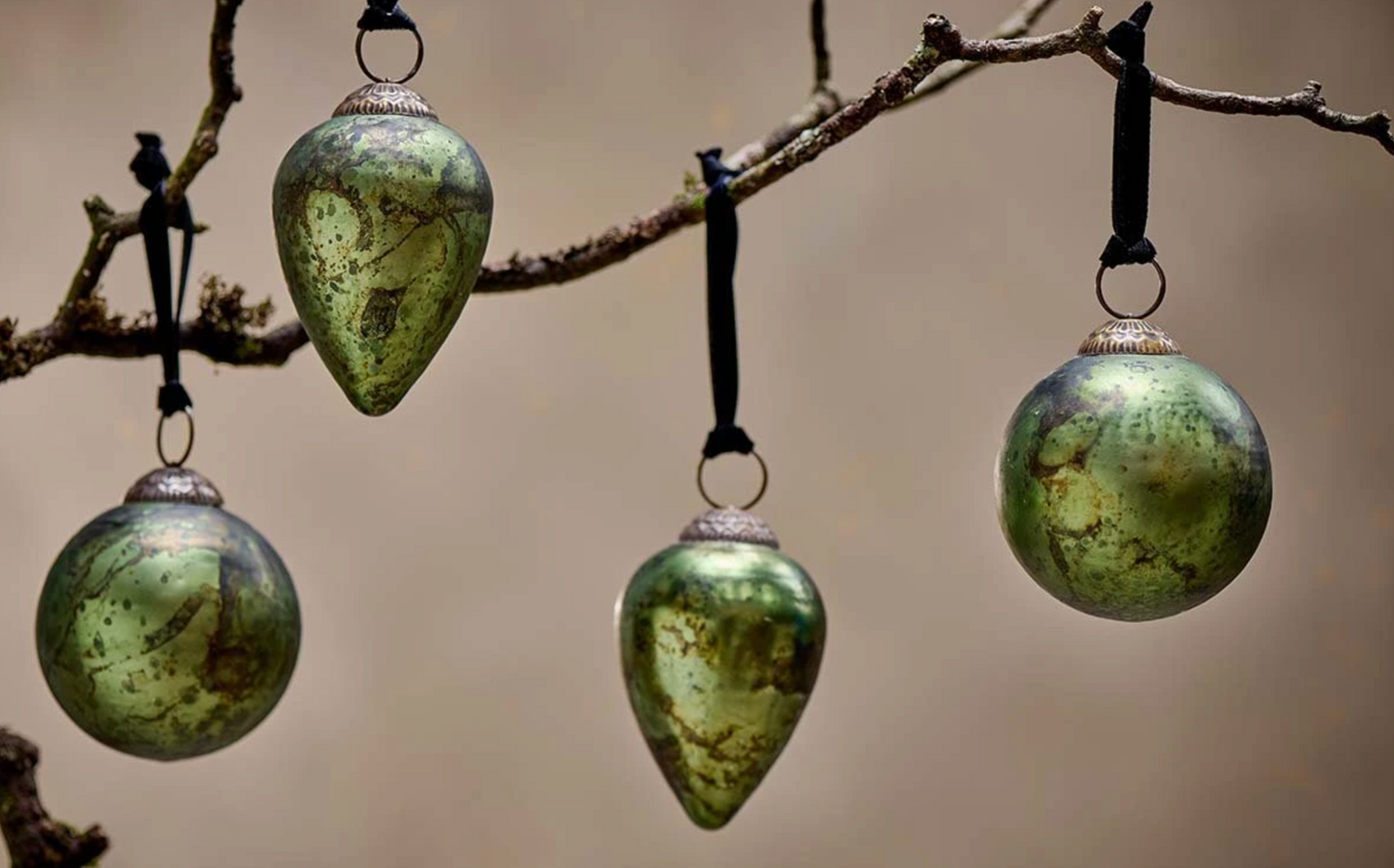 Jalshara Round Bauble in Moss