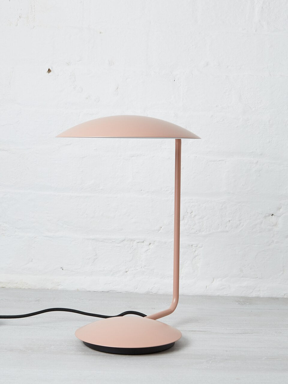 Pixie Desk Lamp in Pink