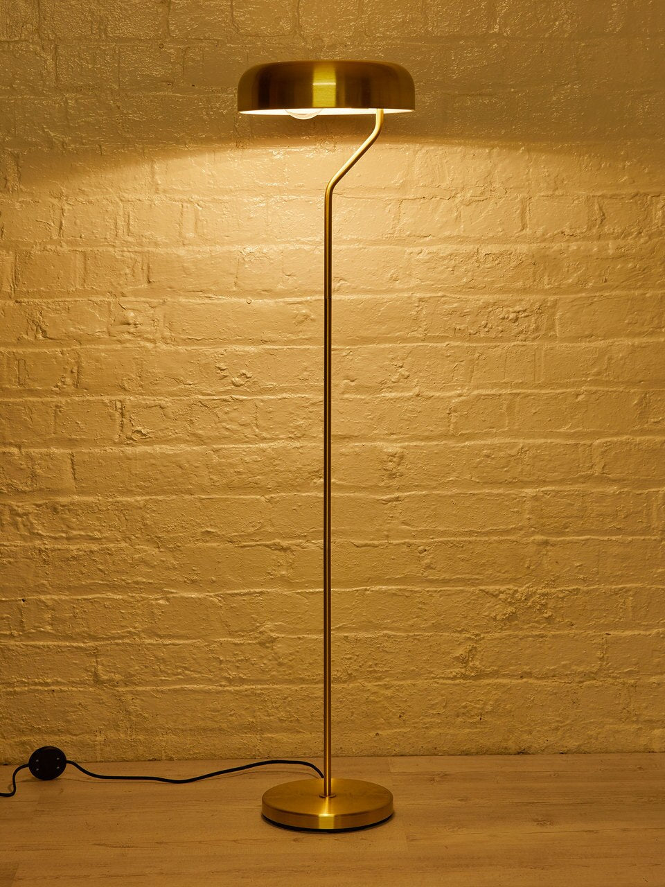 Eclipse Floor Lamp - 2 Colour Options