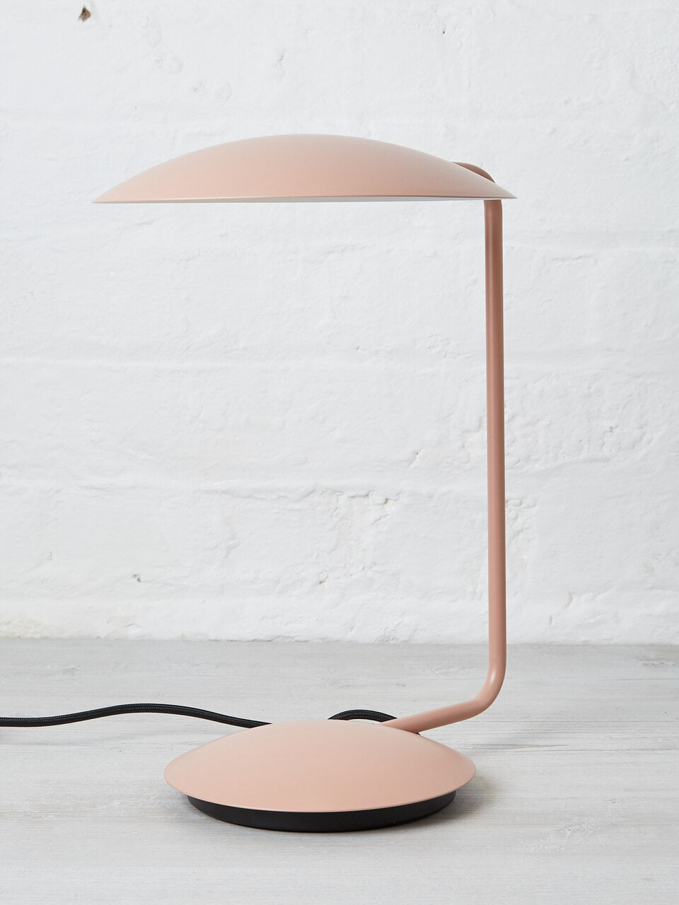 Pixie Desk Lamp in Pink