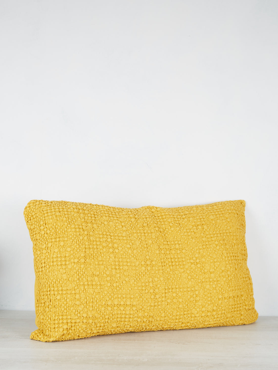 Tana Stonewashed Bed Cushion Mais