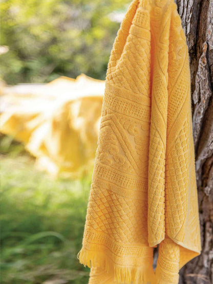 Embossed Jacquard Towel in Mimosa - 4 Sizes Available