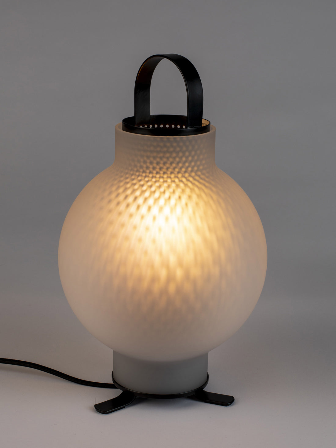 Nomad White Table Lamp